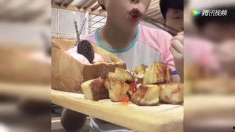 国产女女磨豆腐视频,传统工艺中的温馨瞬间